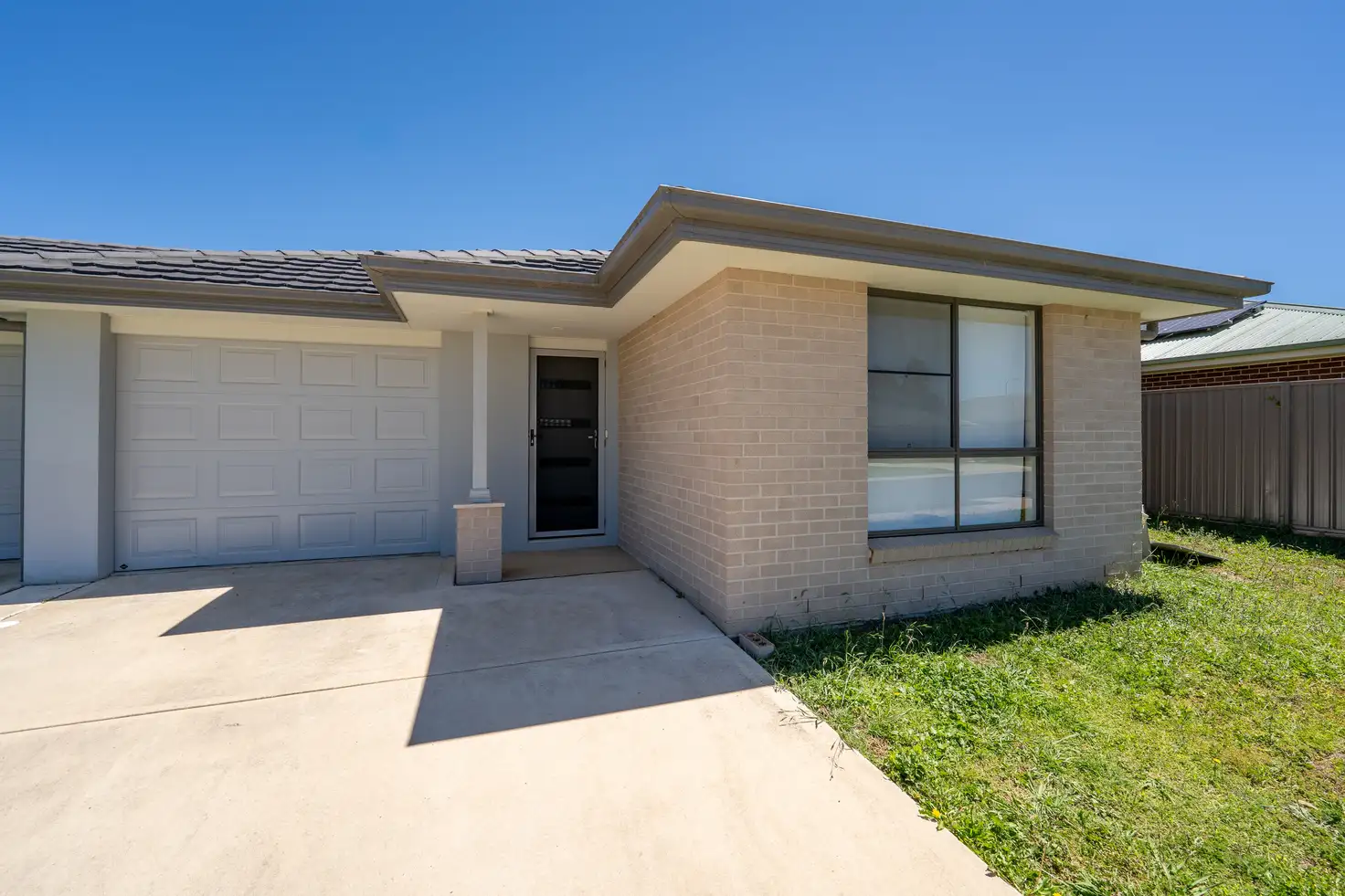 Main view of Homely semi-detached listing, 1/8 Yeomans Road, Armidale NSW 2350