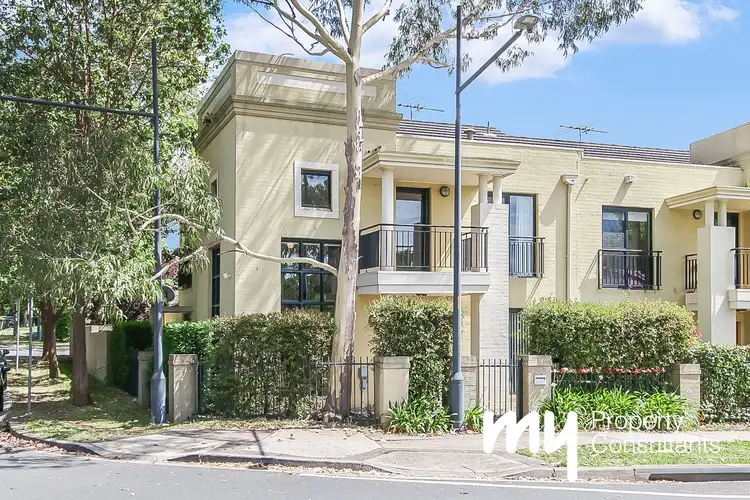 32 Parkside Crescent, Campbelltown NSW 2560