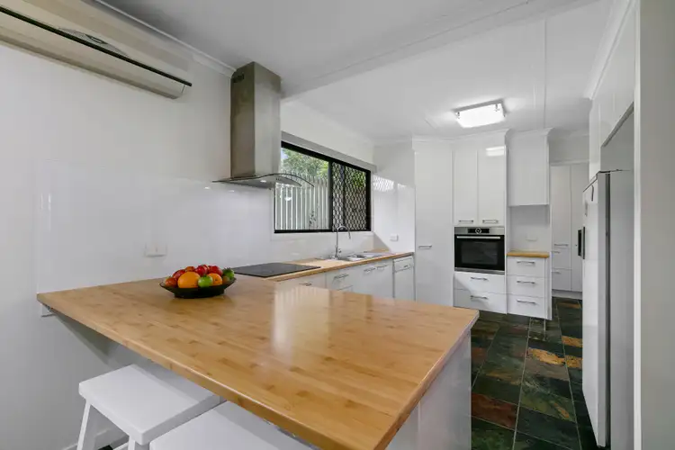 Second view of Homely house listing, 8 Lorinya Court, Battery Hill QLD 4551