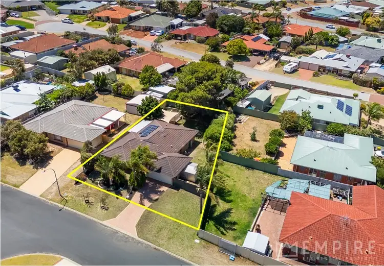 2 Wintersweet Place, Halls Head WA 6210