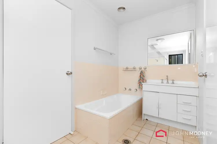 Fourth view of Homely house listing, 3 Minya Place, Glenfield Park NSW 2650