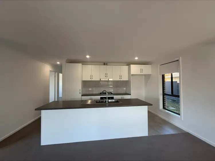 Second view of Homely house listing, 14/22 Freeman Crescent, Armidale NSW 2350
