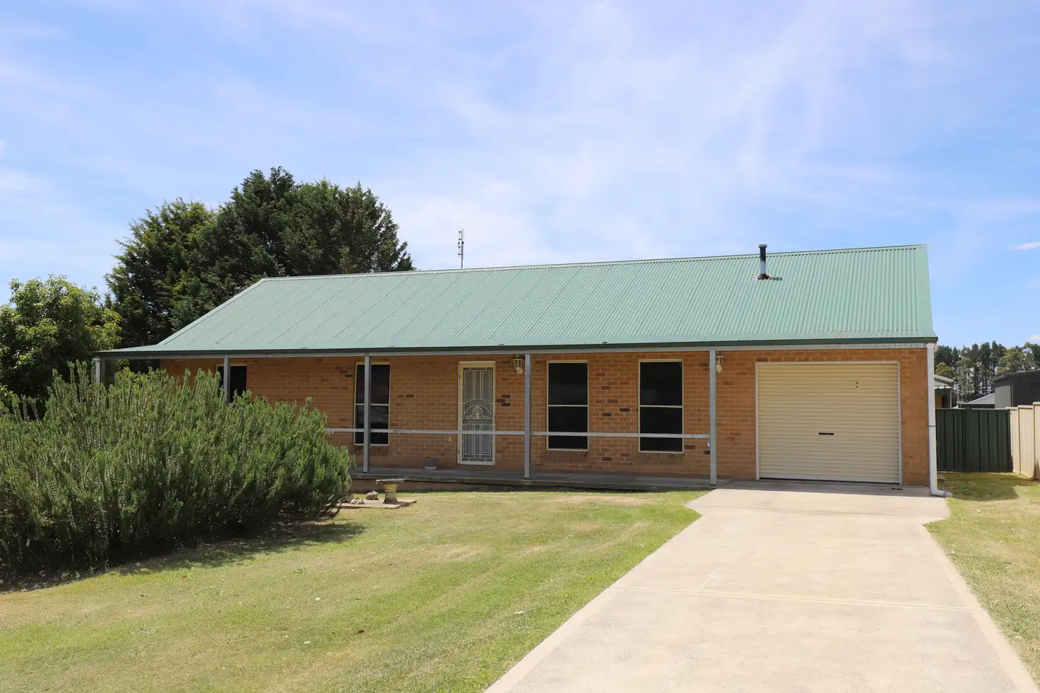 Main view of Homely house listing, 17 Scotia Avenue, Oberon NSW 2787