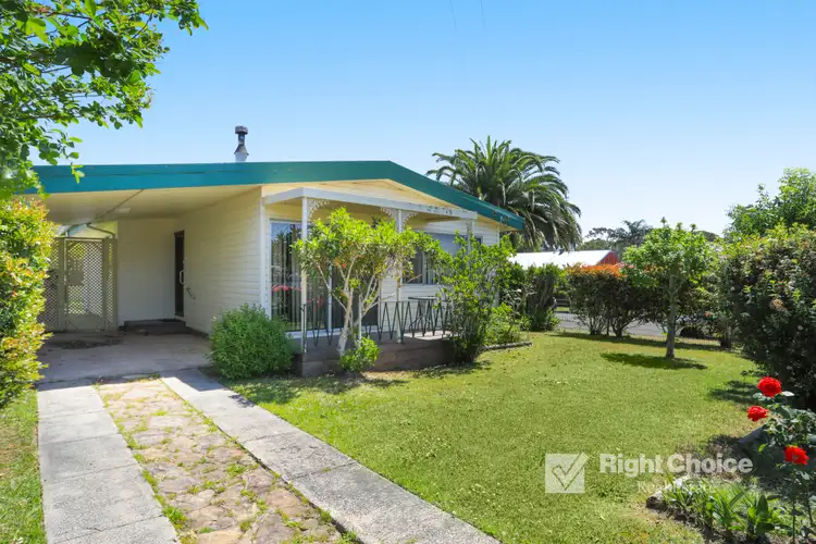 2 Kingsley Avenue, Albion Park NSW 2527