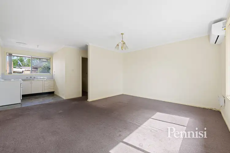 2/63 Roberts Road, Airport West VIC 3042