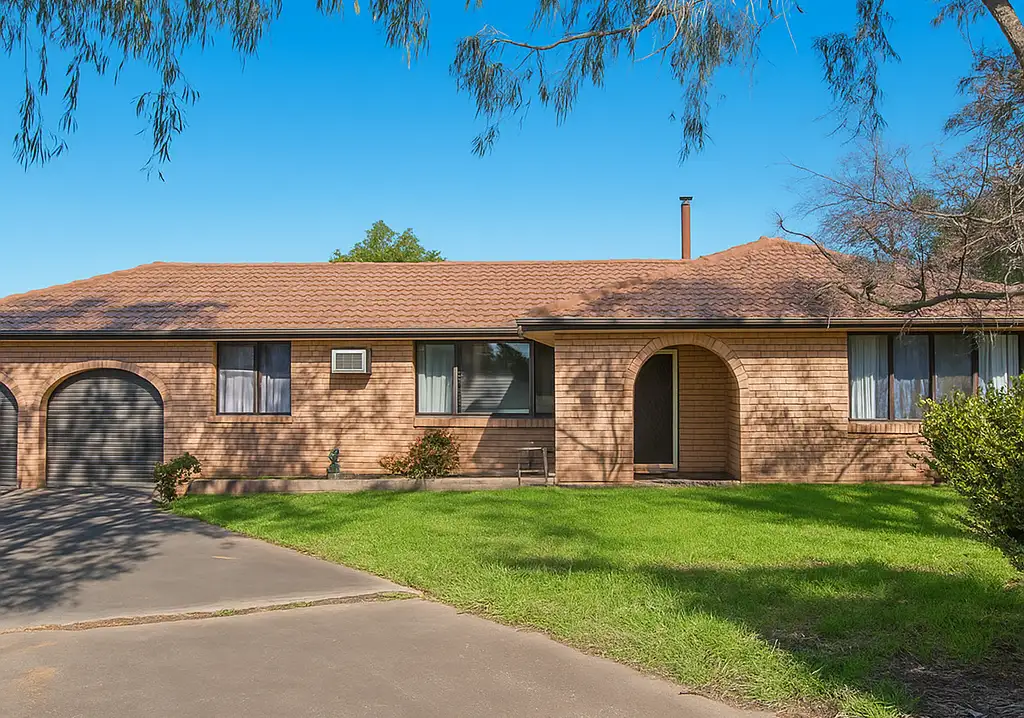 Main view of Homely house listing, 4 Hallett Place, Singleton NSW 2330