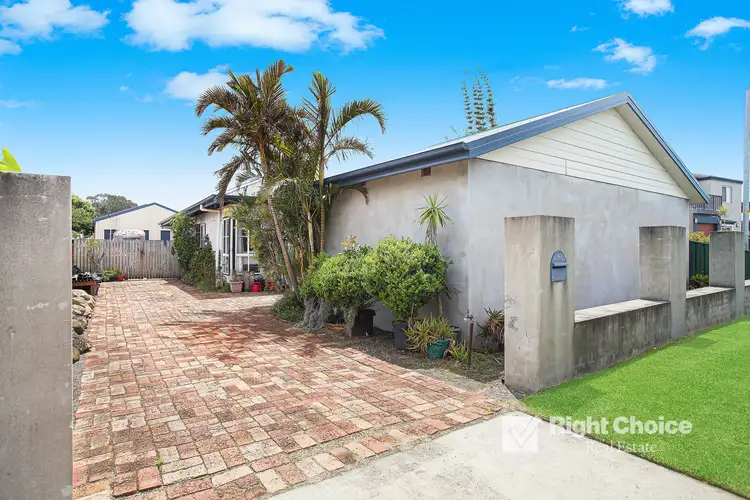 Second view of Homely house listing, 90 Pur Pur Avenue, Lake Illawarra NSW 2528