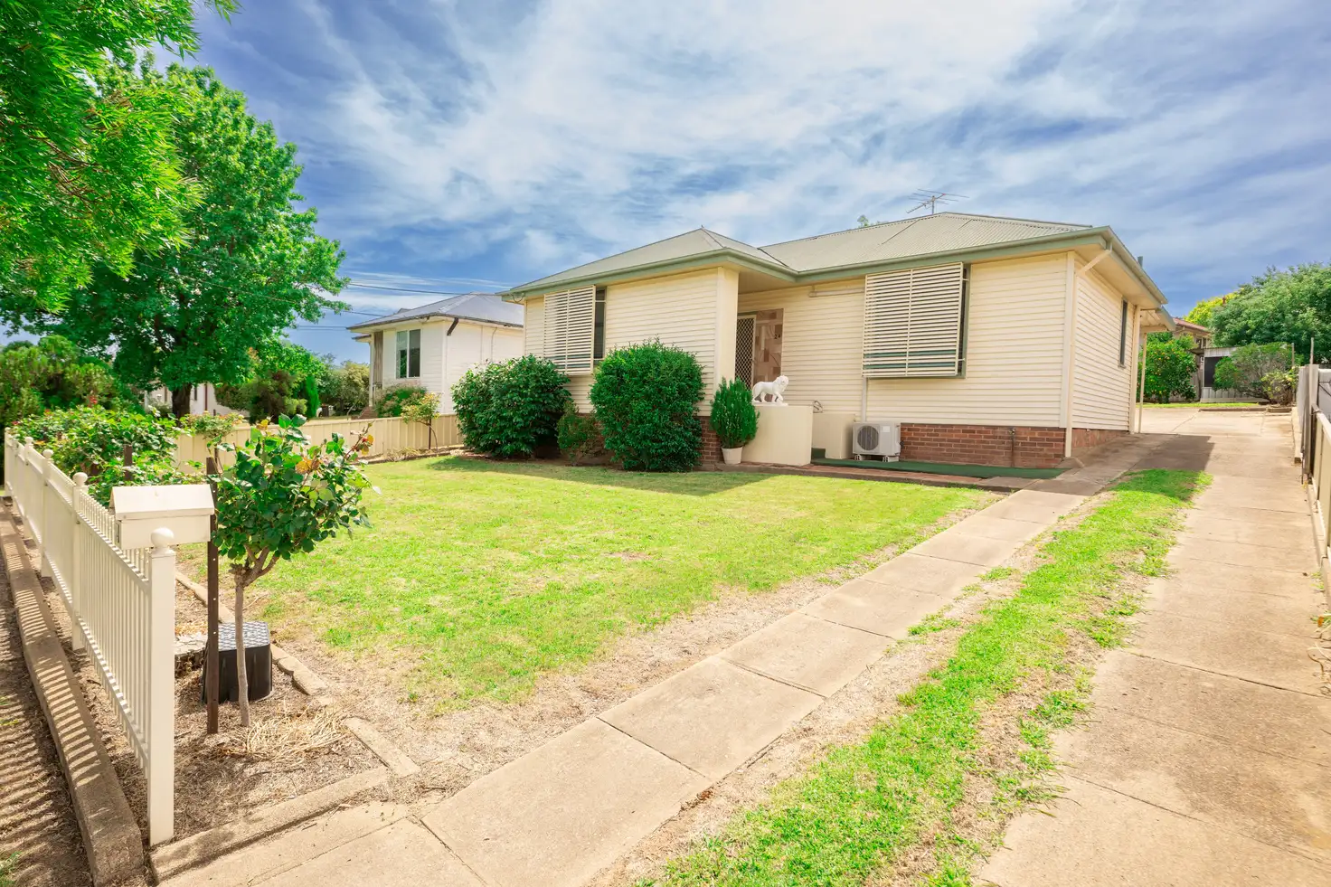 Main view of Homely house listing, 24 Templemore Street, Young NSW 2594