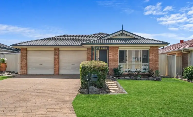 11 Sunrise Place, Horningsea Park NSW 2171