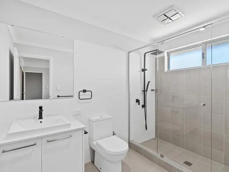 Sixth view of Homely house listing, 7 Calvera Gardens, Piara Waters WA 6112