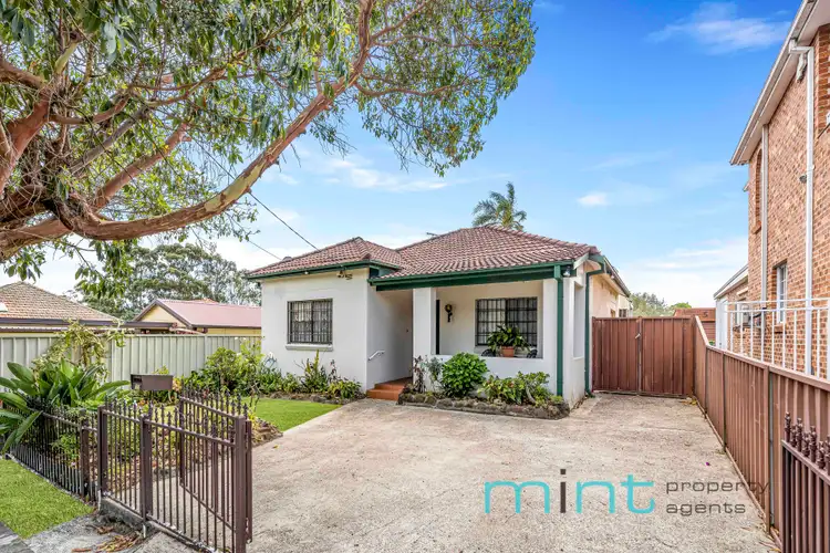 122 Madeline Street, Strathfield South NSW 2136