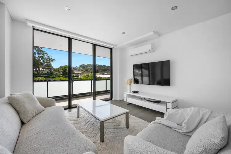 118 Gladstone Avenue