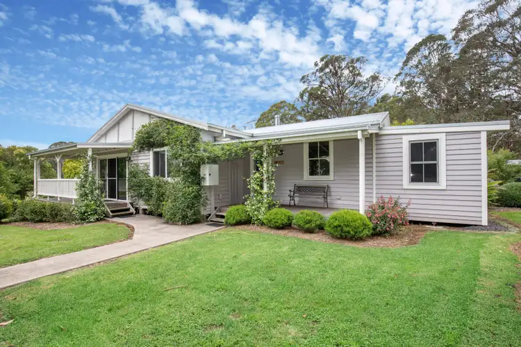 10223 Armidale Road