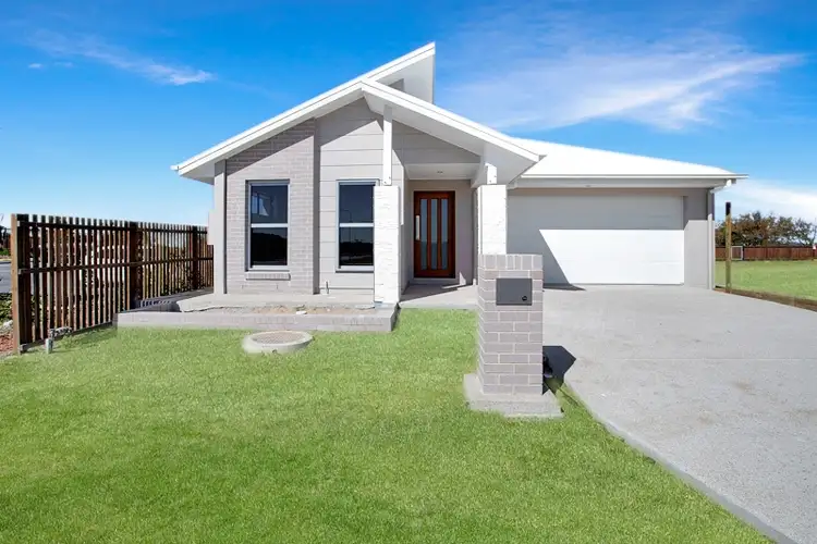 52 Seashore Crescent