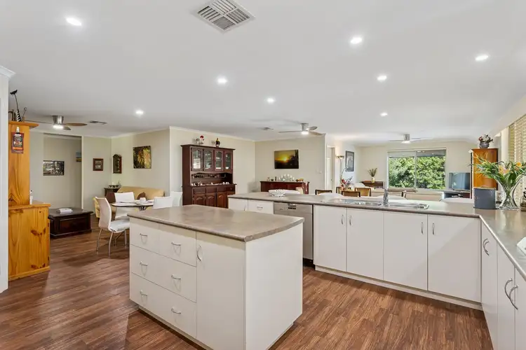 33 Cowra Turn