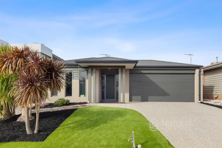 65 Centreside Drive