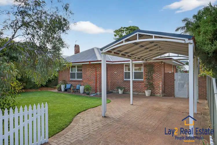 22 Aughton Street