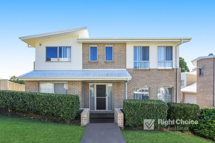 12 Falcon Street