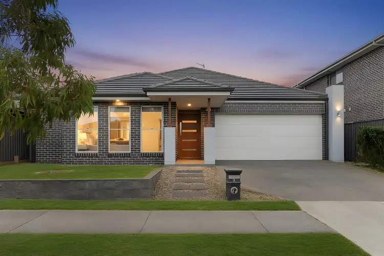 3 Dempsey Street