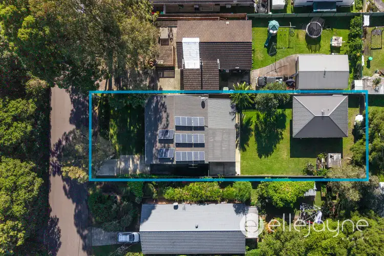 16 Yango Street