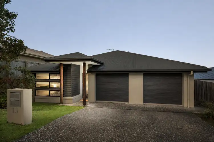 13 Morris Crescent
