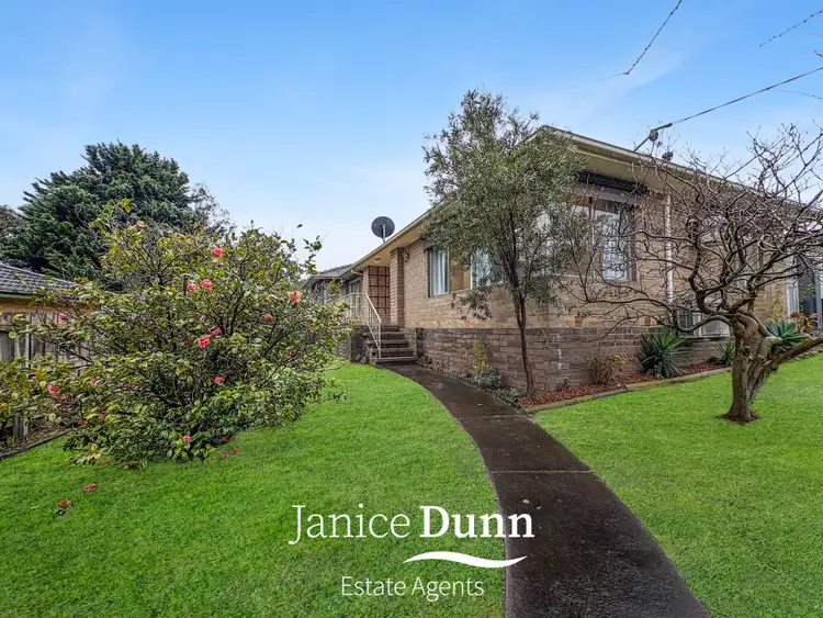 25 Gretana Crescent