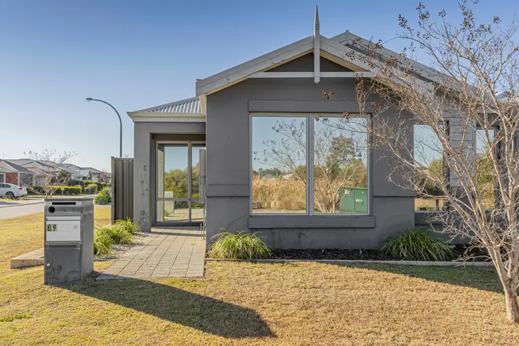 89 Mayfield Drive