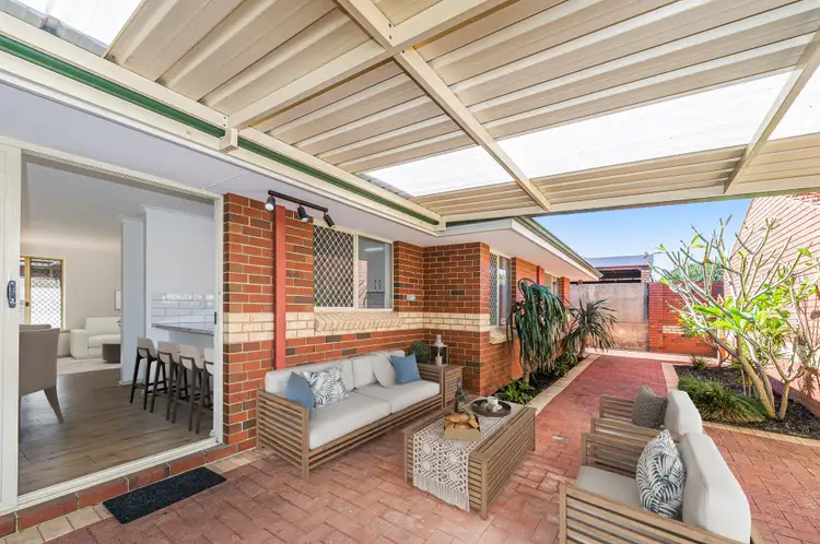 32 Lawley Street