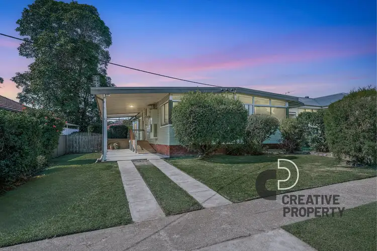 11 Acacia Avenue
