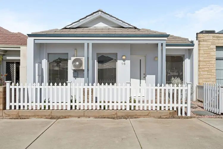 16 Cheriton Avenue