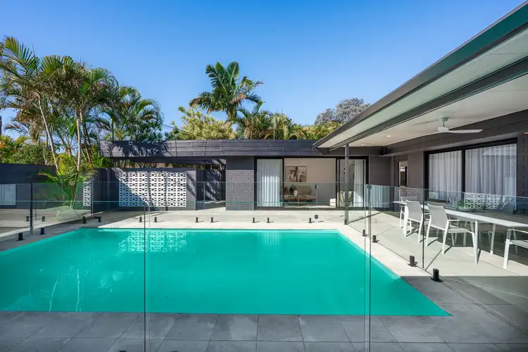 2 Fitzroy Place