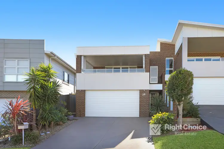 39 Elizabeth Circuit