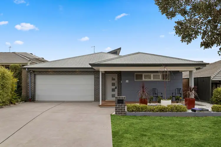 5 Bramwell Bend