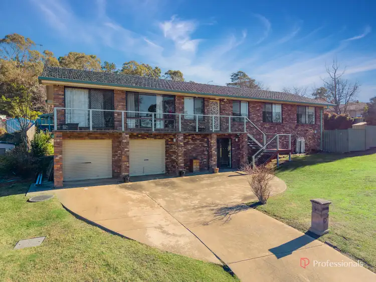 2 Freeman Crescent