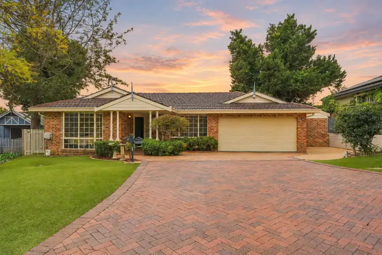 6 Silky Oak Grove, Elderslie NSW 2570