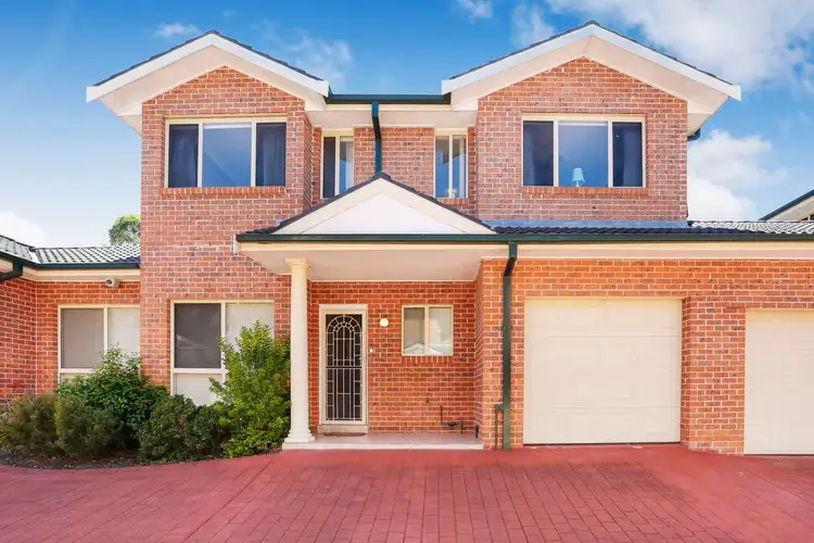 2/15-17 McAlister Ave, Engadine NSW 2233