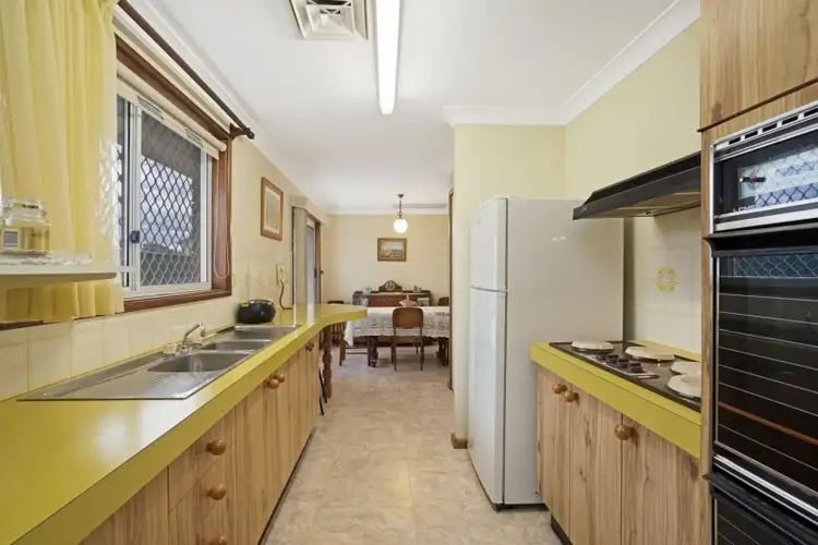 Third view of Homely villa listing, 3/26-28 Australia Avenue, Umina Beach NSW 2257