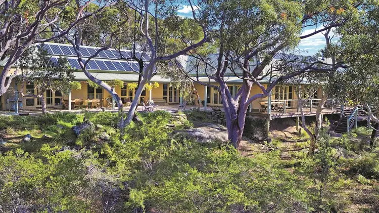 2 Caladenia Close, Elanora Heights NSW 2101