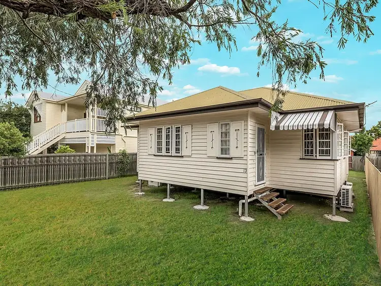13 White Street, Graceville QLD 4075