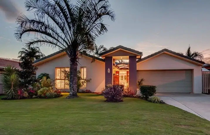 17 Mahogany Drive, Palm Beach QLD 4221