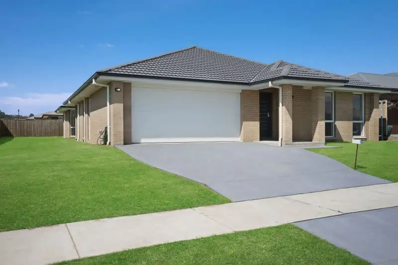 Main view of Homely house listing, 52 Dragonfly Drive, Chisholm NSW 2322