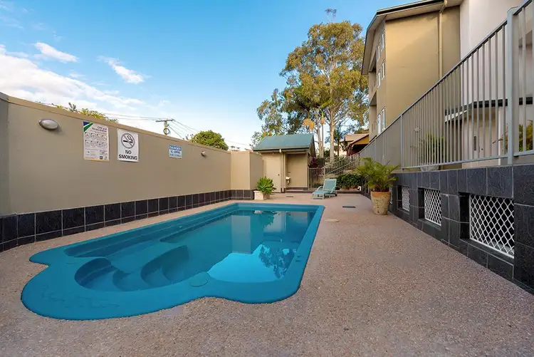 Third view of Homely apartment listing, 2/18-20 Rose Street, Southport QLD 4215