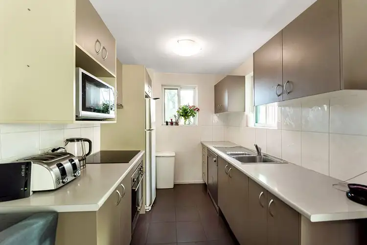Fifth view of Homely apartment listing, 2/18-20 Rose Street, Southport QLD 4215