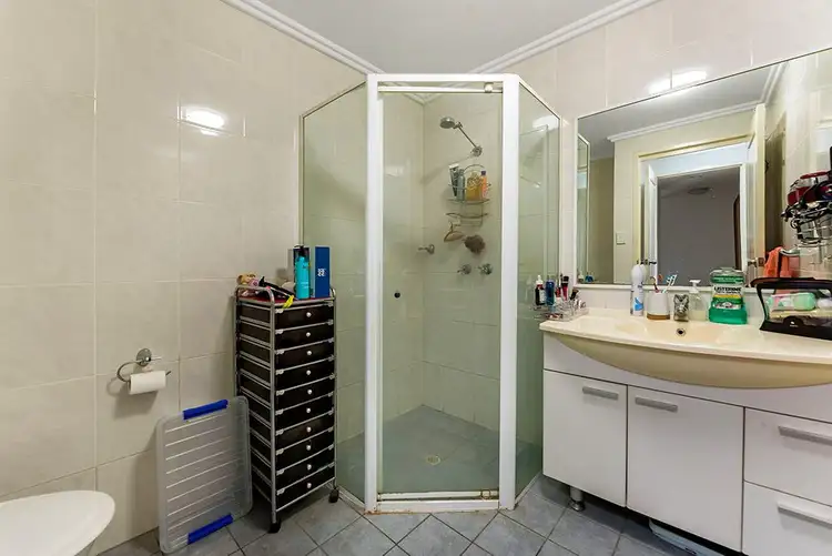 Seventh view of Homely apartment listing, 2/18-20 Rose Street, Southport QLD 4215