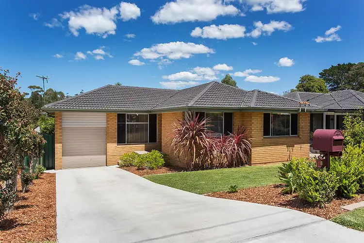 8 Dalley Road, Heathcote NSW 2233