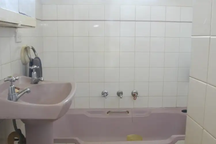 Sixth view of Homely house listing, 2 Henschke Avenue, Wagga Wagga NSW 2650