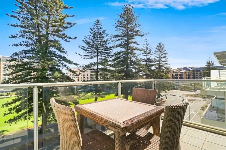 404/25 Colley Tce, Glenelg SA 5045