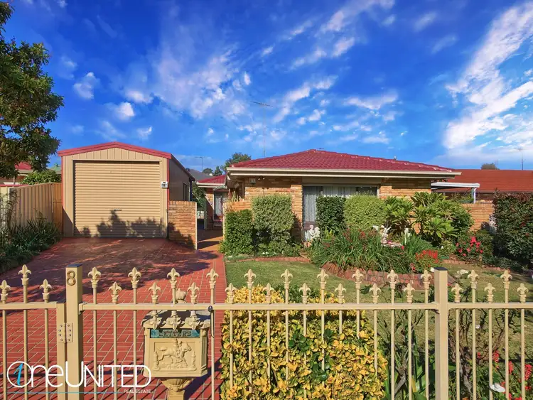 8 Memphis Avenue, Minto NSW 2566