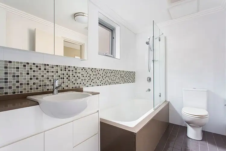 Third view of Homely apartment listing, 3/33 Martin Place, Mortdale NSW 2223