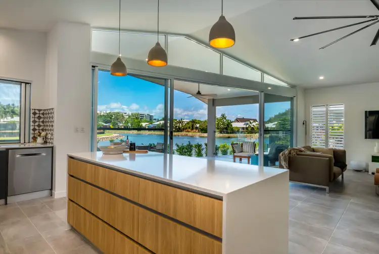 32 Bluewater Lane, Trinity Beach QLD 4879